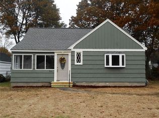 364 Pemberton Rd, Rochester, NY 14622