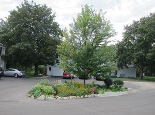 2610 Fenwick Ct, Ann Arbor, MI