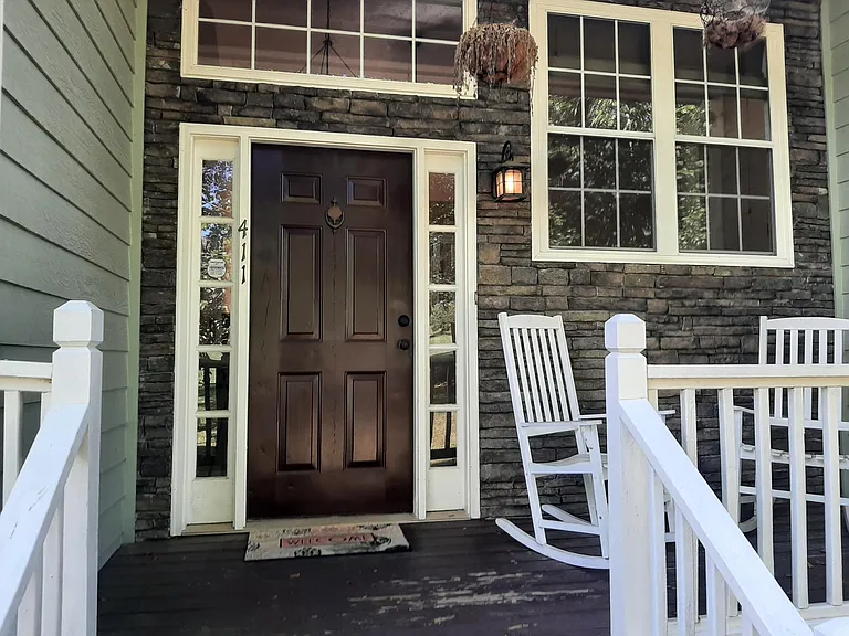 411 Hearthstone Way — Photo 28