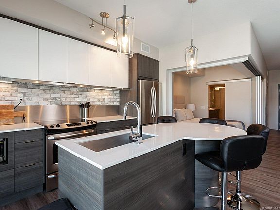 5th image of 1290 Saint Paul St #503