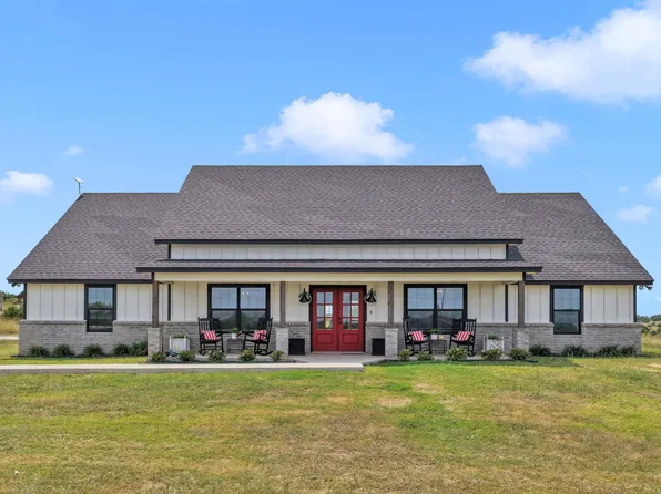 709 Three Creeks Dr, Bertram, TX 78605