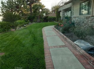 2427 Vista Dr, Upland, CA 91784