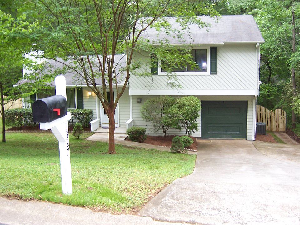Tri-level Home