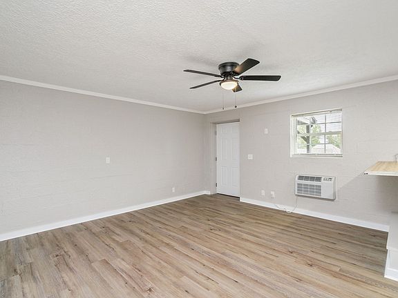 3rd image of 1000 W 1st Ave #6