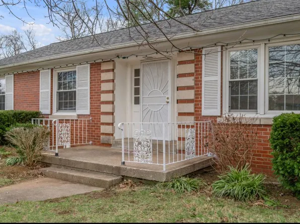 126 Londonderry Dr, Lexington, KY 40504