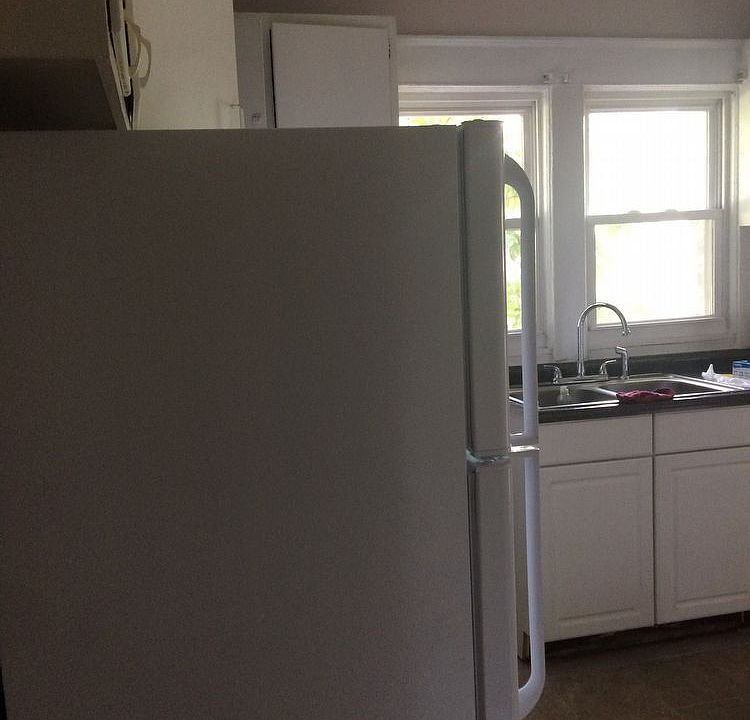 2nd image of 213 E Whittington St