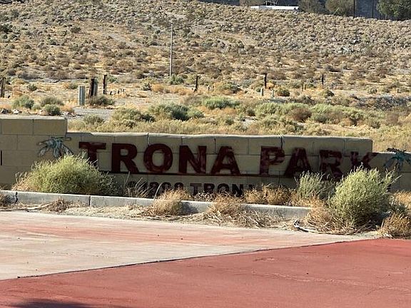 3rd image of 81898 Trona Rd