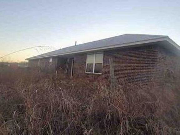 2nd image of 101124 S 3490th Rd
