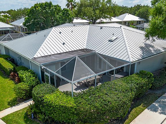 2nd image of 1549 SW Waterfall Boulevard