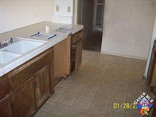 4th image of 533 E Avenue J4