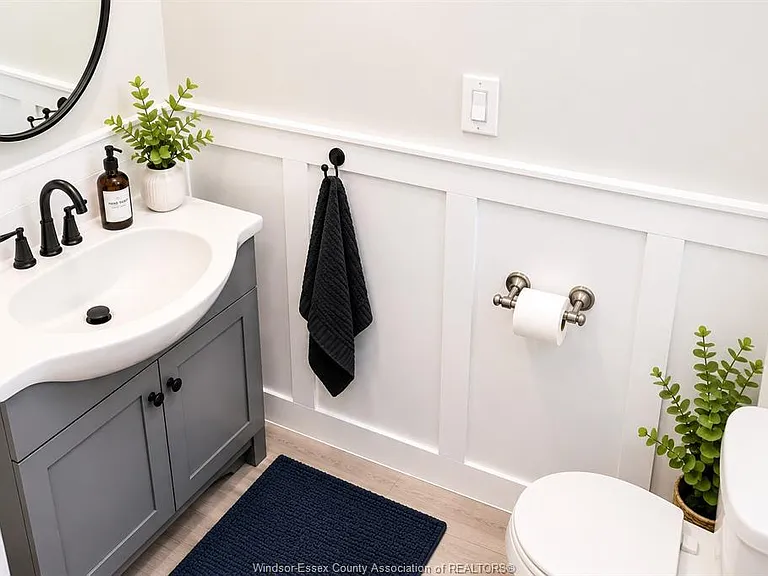 2688 Jamaica Cres — Photo 9