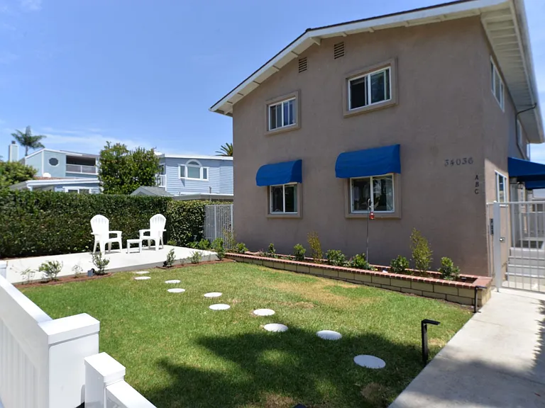 34036 Amber Lantern St — Photo 1