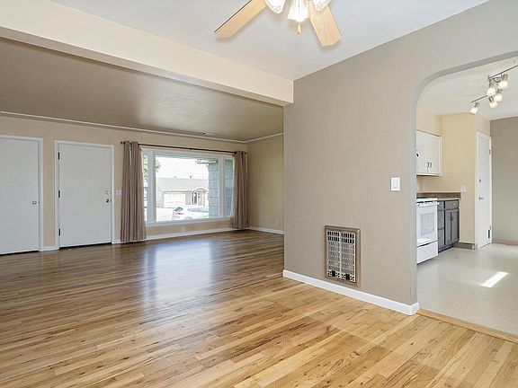 5th image of 733 Dakota Ave #A & B