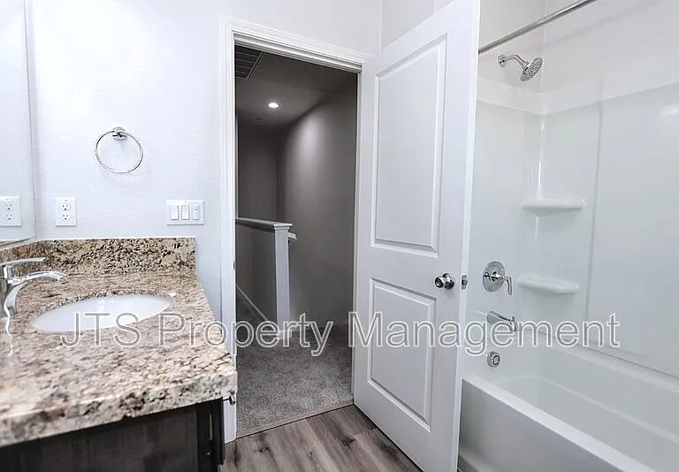 5 Oak Manor Way — Photo 22
