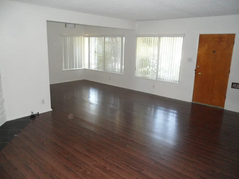5008 W 58th Pl — Photo 11