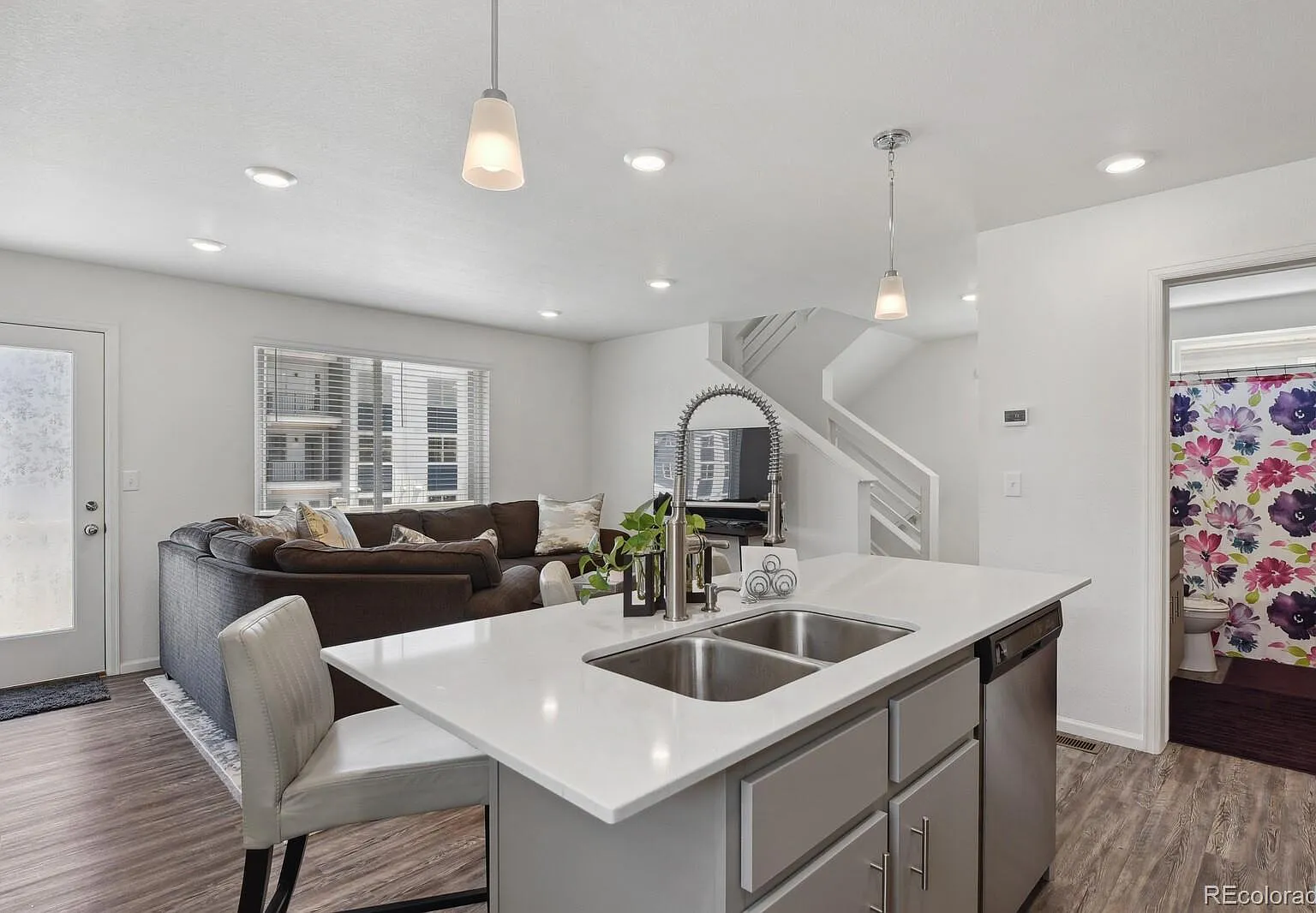3 bed, 2.5 bath, 1815 sqft, $3,095 — Photo 3