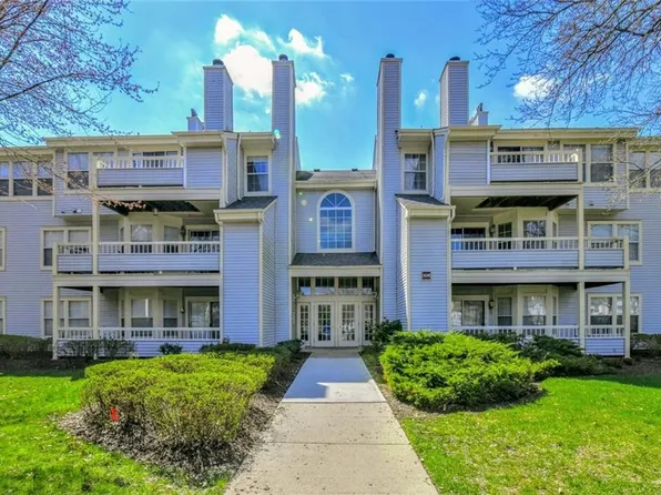 306 Trinity Ct #3-1003, Princeton, NJ 08540