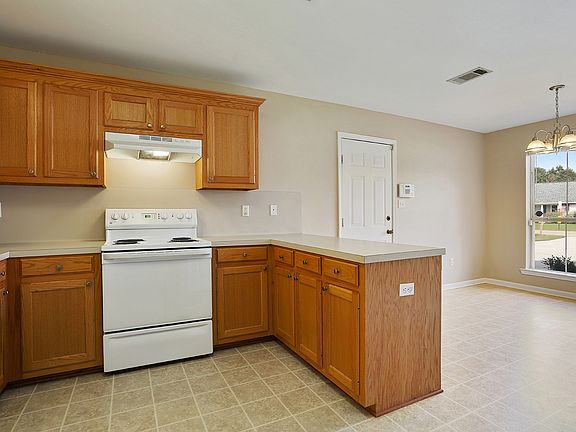 3rd image of 36165 Lynchburg Dr