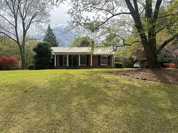 1058 College Dr, Madison, GA 30650