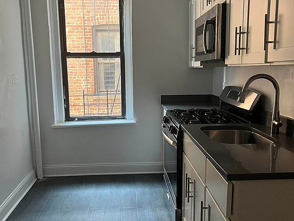 5th image of 4568 Manhattan College Pkwy #4C