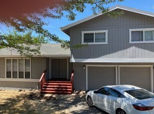 11212 Torrey Pines Dr, Auburn, CA 95602
