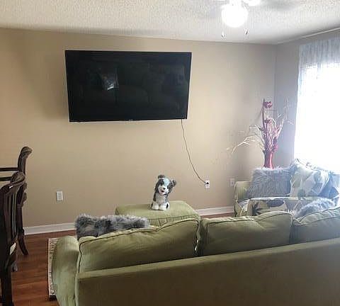 2nd image of 2054 Sunvista Ln