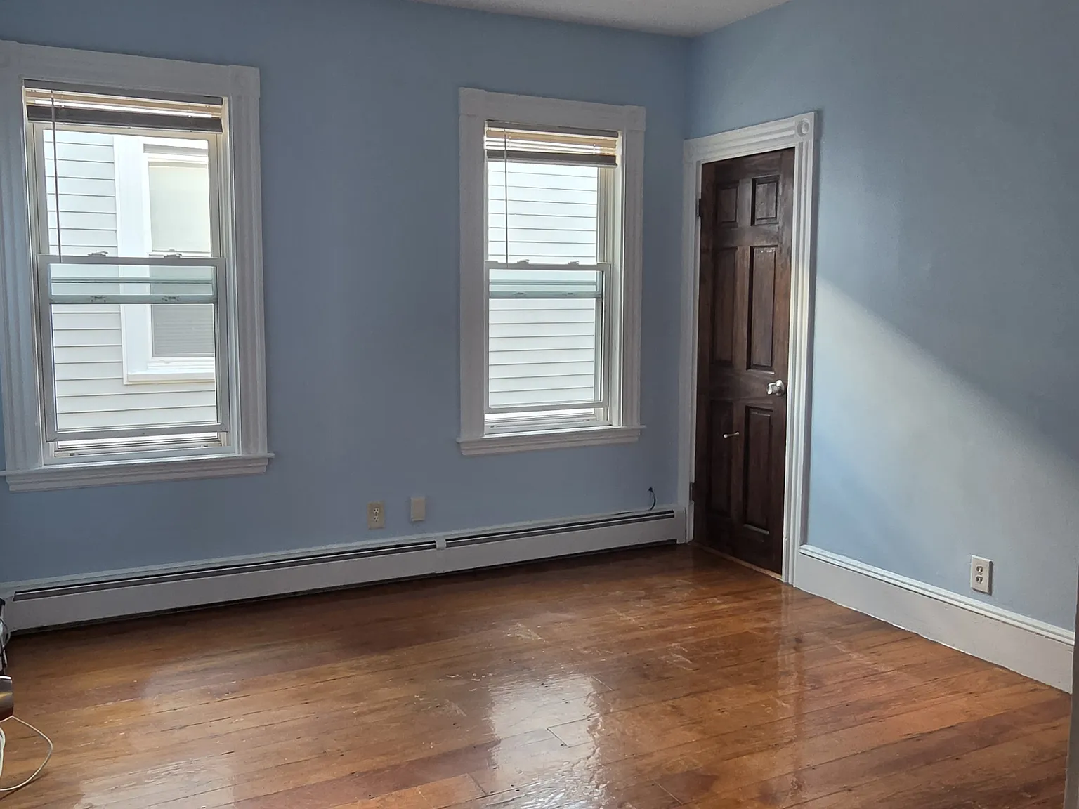 3 bed, 1200 sqft, $2,800 — Photo 1