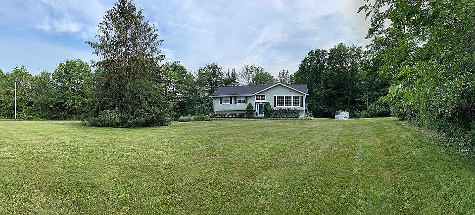 2nd image of 71 Frederick Pl