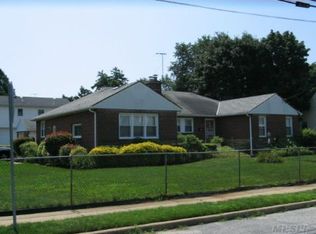 812 Hempstead Blvd, Uniondale, NY 11553