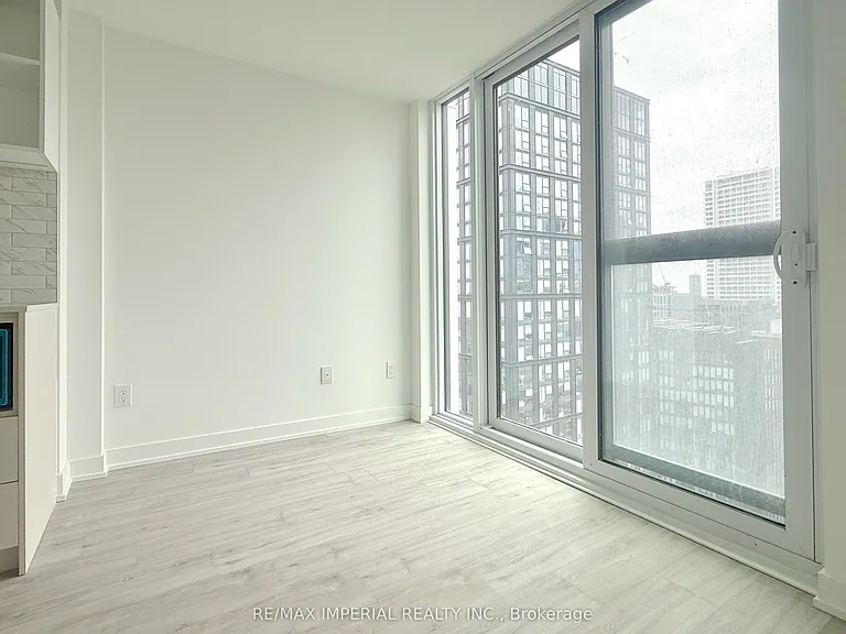 252 Church St #3512 — Photo 8