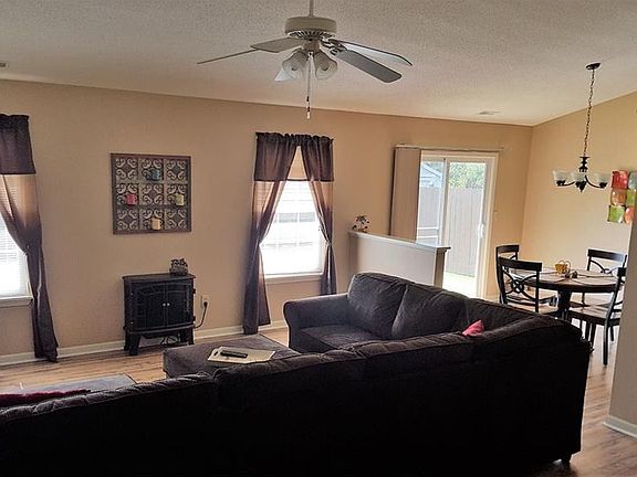 5th image of 103 W Flat Rock Dr