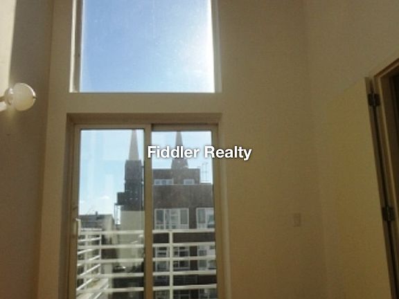 3rd image of 132 Scholes St APT 4B