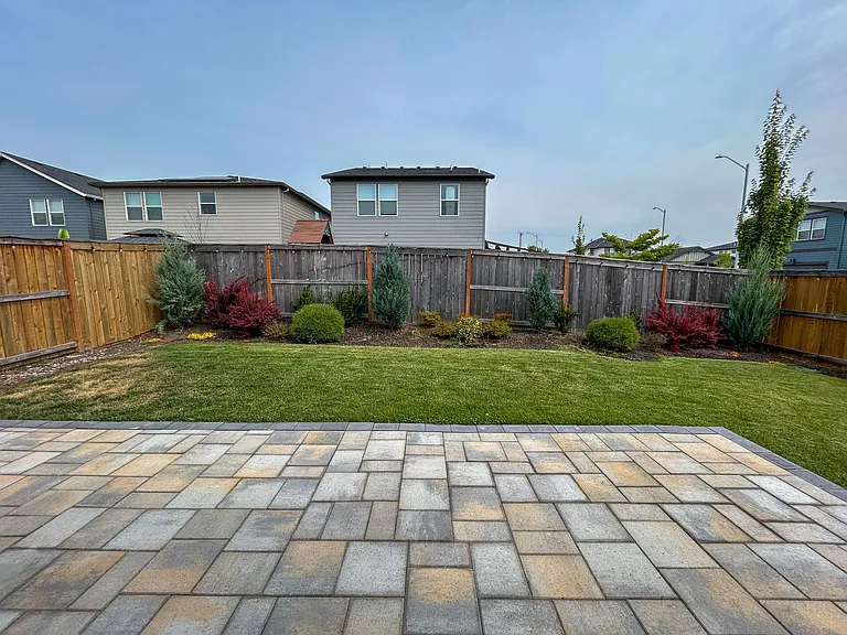 497 Himalaya St NE — Photo 35