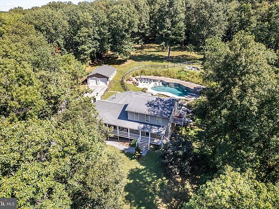 2nd image of 4001 Young Rd
