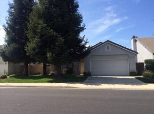 792 Hanson Ave, Clovis, CA 93611