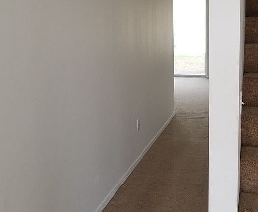 2nd image of 1011 2nd Ave NE