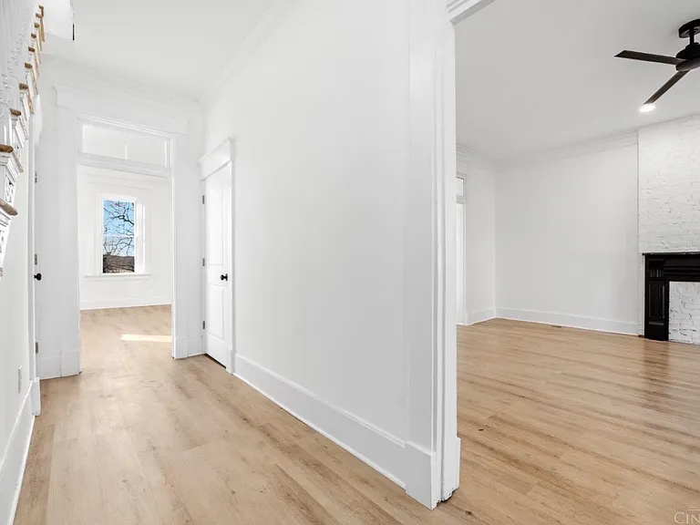 2321 W McMicken Ave — Photo 3