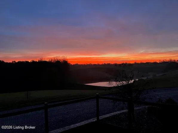 1572 Ashes Creek Ln, Bloomfield, KY 40008