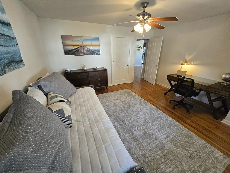 217 Alameda Ave — Photo 36