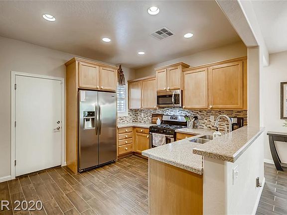 4th image of 6095 Isola Peak Ave