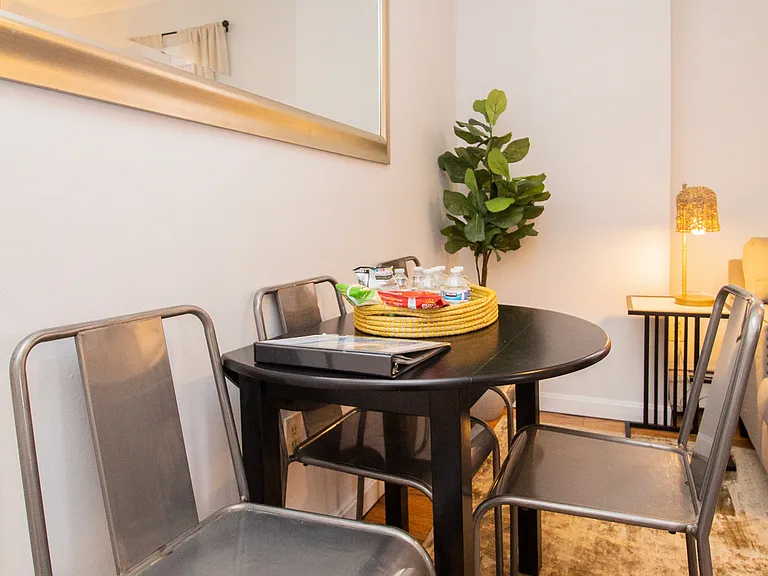 1004 Tremont St #1 — Photo 7