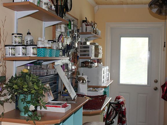 office/craft room
