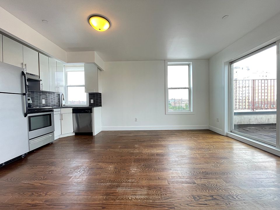 1st image of 490 Ocean Pkwy #83
