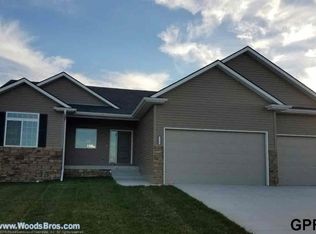 7323 Gerald Ave, Lincoln, NE 68516