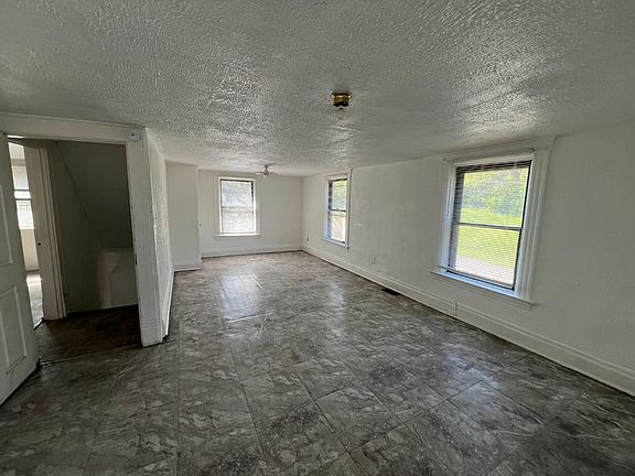 4th image of 3056 Moosewood Ave