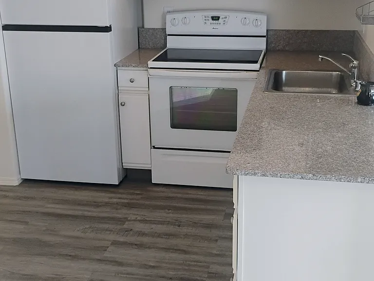 5523 University Way NE #403 — Photo 1