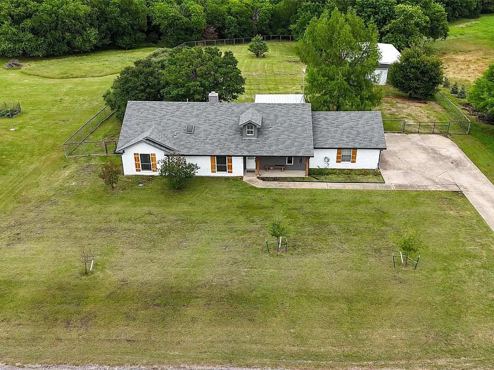 1st image of 412 Christi Ln