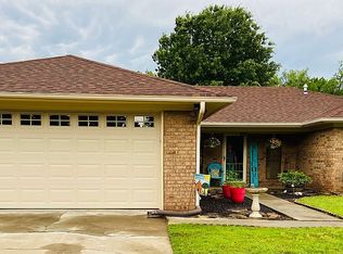 8609 Harvard Dr, Fort Smith, AR 72908