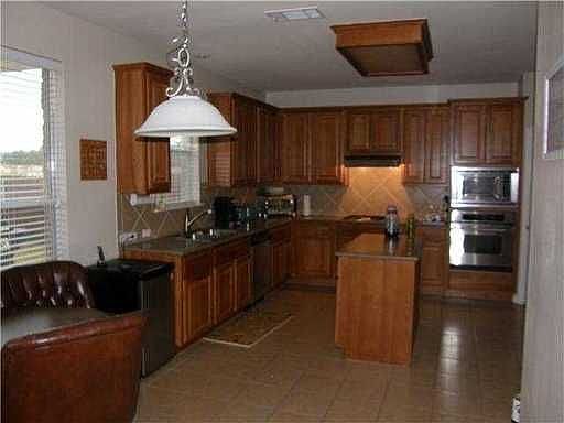 2nd image of 507 Hickory Run Dr