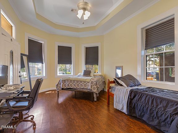 5th image of 416 Iberia St